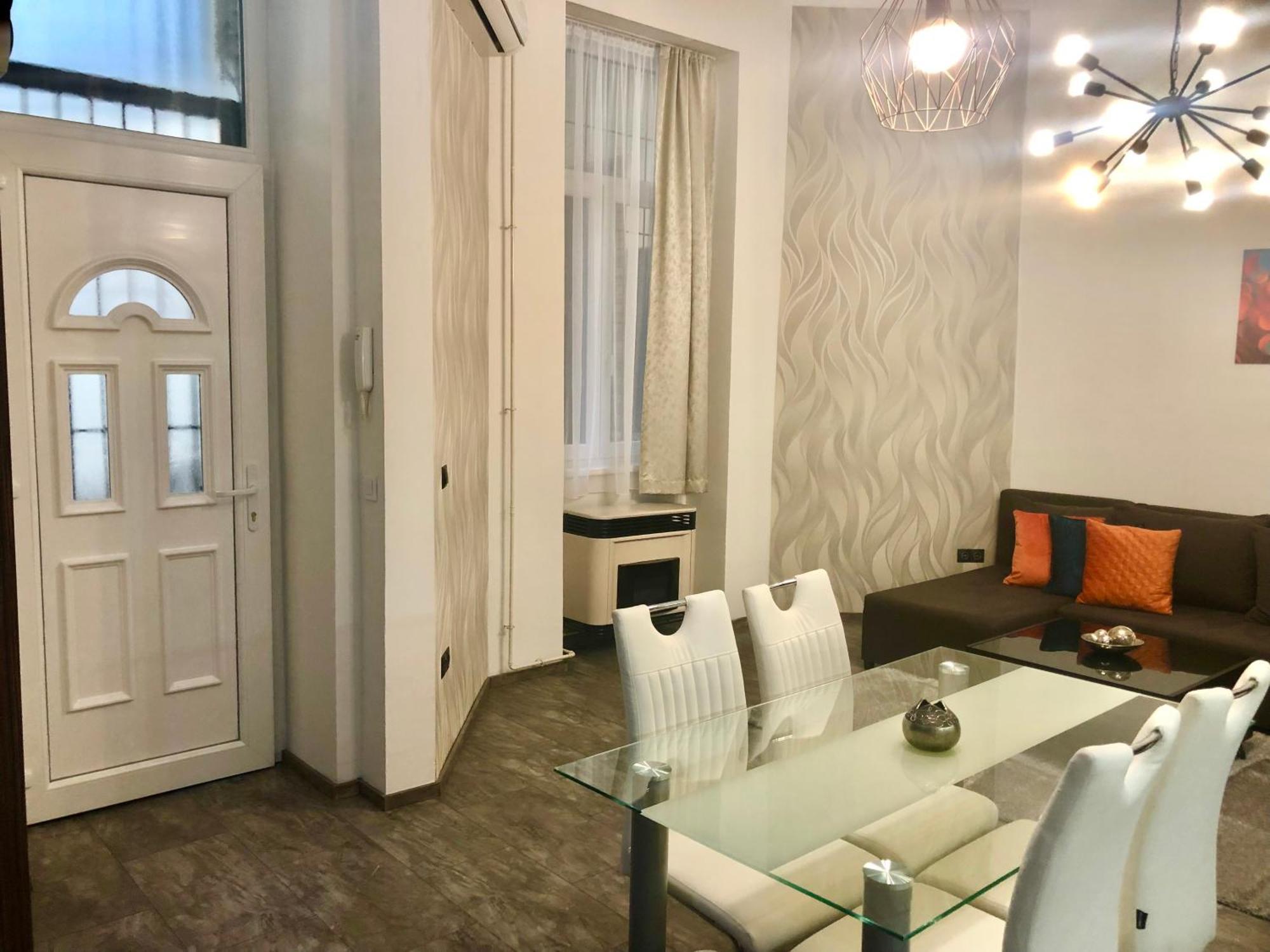 Dohany Apartment Deluxe Budapest Eksteriør bilde